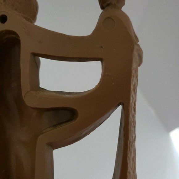 Vintage Mary And Infant Jesus Wall Hanger - Picture 10 of 12